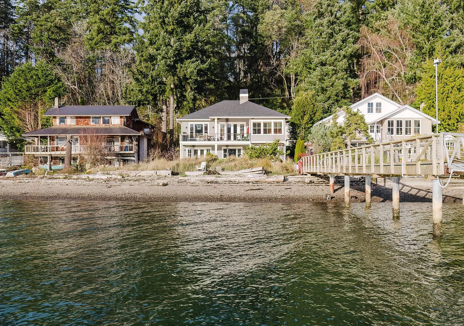 Impeccable Low Bank Bainbridge Waterfront Home with Private Dock — Photo 4