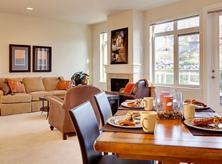 31 Pine St APT 301, Edmonds, WA 98020