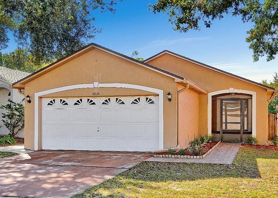 1st image of 8828 Valencia Oaks Ct