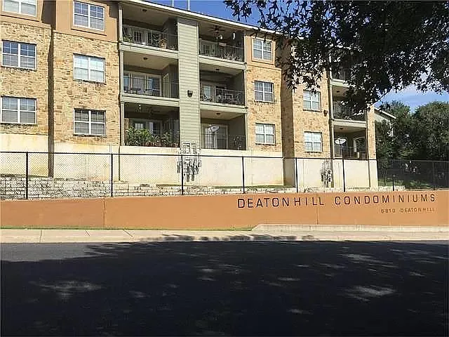 2 bed, 1051 sqft, $1,795 — Photo 1