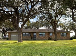 976 County Road 400, El Campo, TX 77437