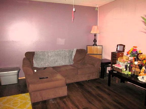 2nd image of 808 Vassar Dr