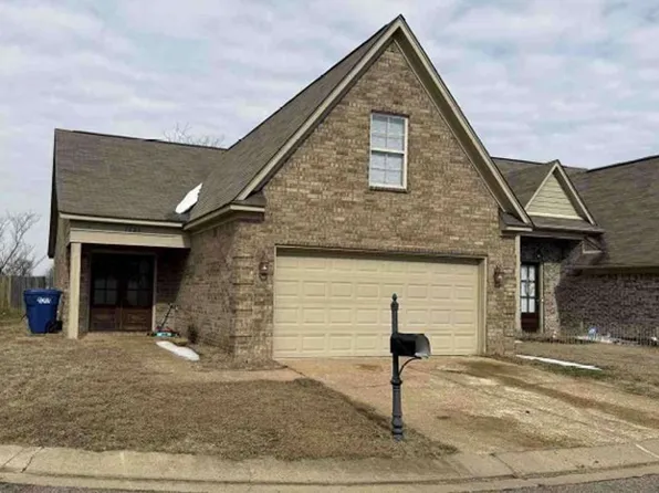 1428 Arbor Lake Dr N, Horn Lake, MS 38637