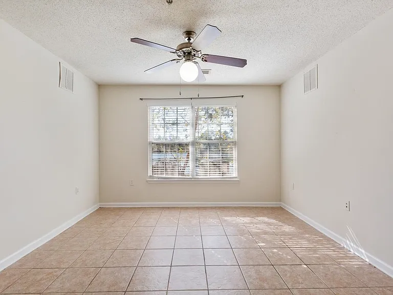 3000 S Adams St #213 — Photo 4