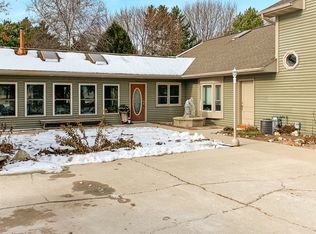 2828 S 19th St, Manitowoc, WI 54220