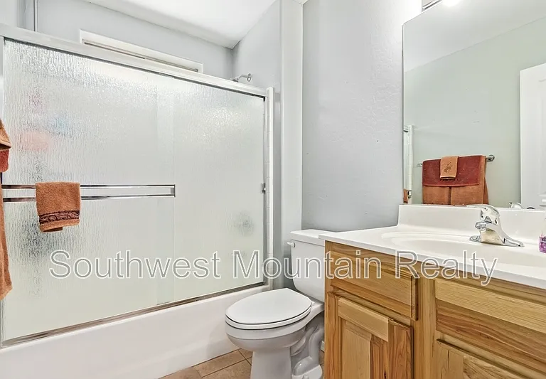 1202 W Prior Ave — Photo 26