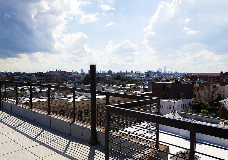 277 Irving Ave #2R — Photo 10
