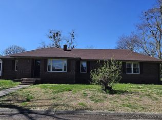 209 N Reader St, Mounds, IL 62964