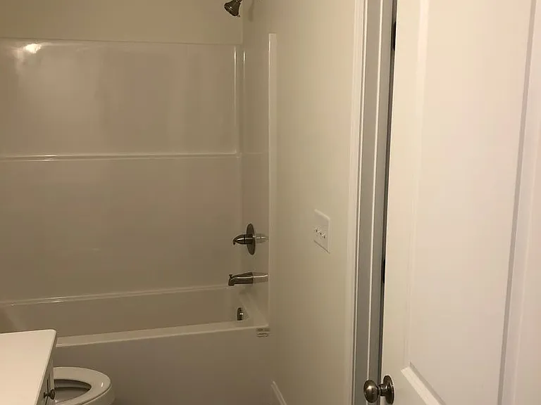 38 & 40 Kaitlyn Ct — Photo 12