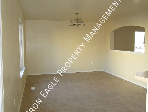 5th image of 5491 S Loughs Way