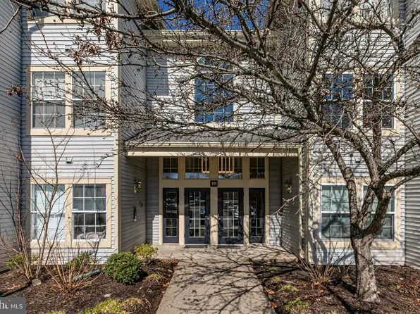 111 Biscayne Ct APT 8, Princeton, NJ 08540