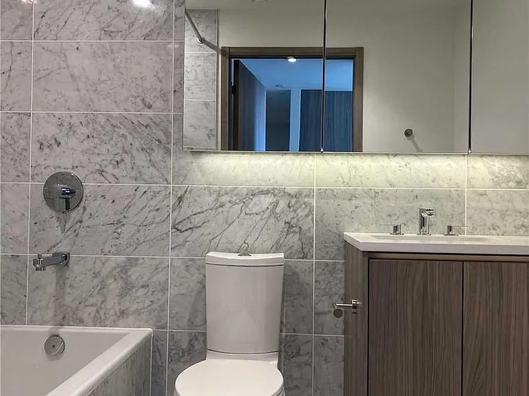 95 McMahon Dr #2901 — Photo 11