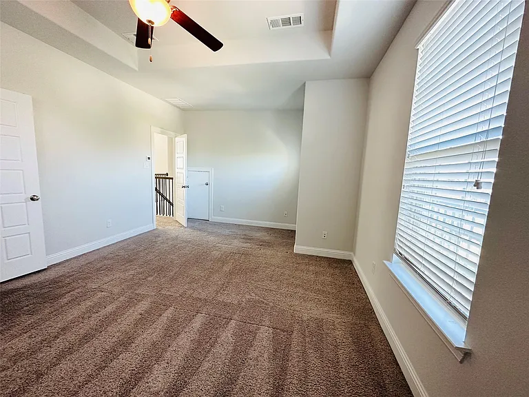 806 Davids Way — Photo 12