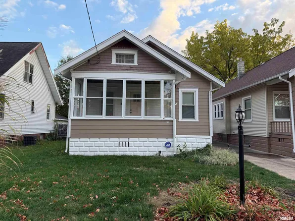 2112 W Ayres Ave, West Peoria, IL 61604