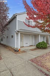 11911 SE Oak St, Portland, OR, 97216