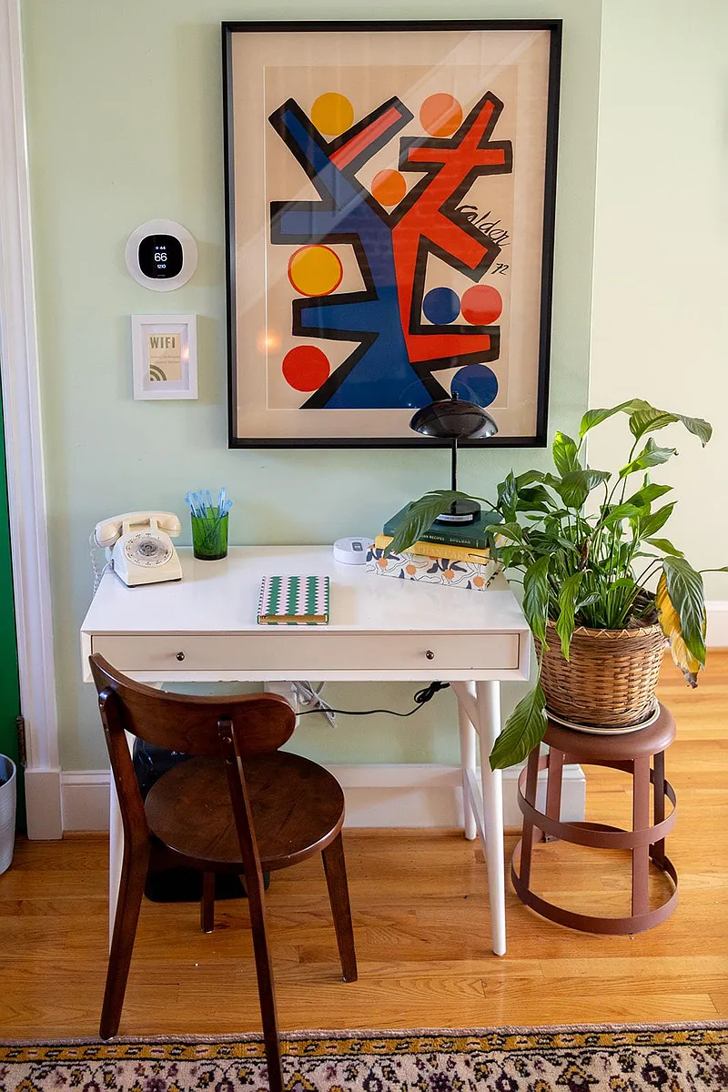 __ A beautiful blend of art and function sets the stage for work or contemplation. _____ - 1614 Eastern Ave #2