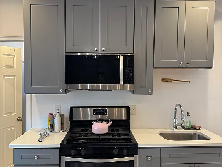 50 Wellington Ave #1 — Photo 8