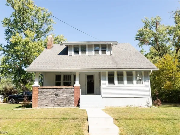 2941 Old Home Rd, Akron, OH 44312