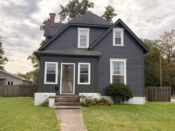 1623 W Adams St, Muncie, IN 47303