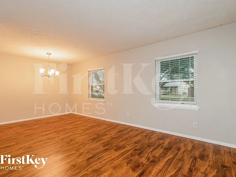 5109 Gilliam Cir — Photo 4