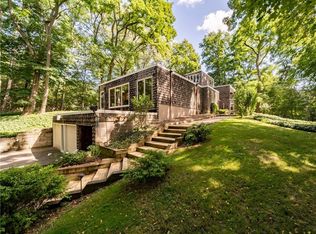 14 Hardwood Hill Rd, Pittsford, NY 14534