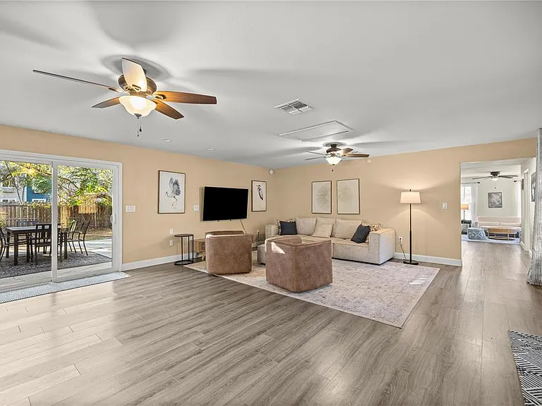 1408 NE 42nd Ave — Photo 18