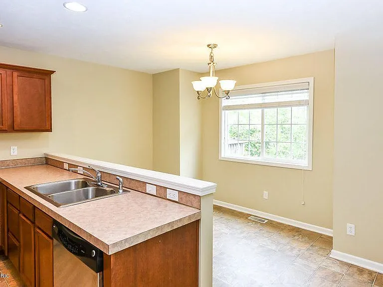 3077 Ledgestone Pl NE #4 — Photo 5