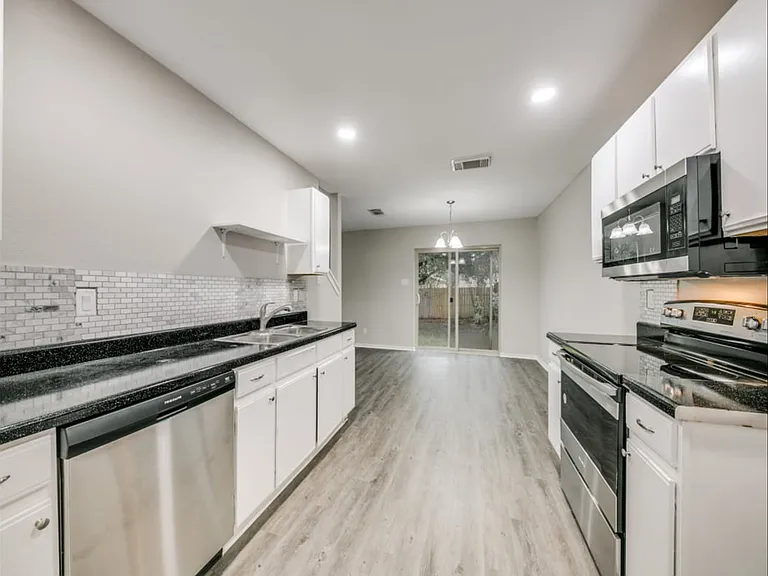 6722 Badger Pass Dr — Photo 6