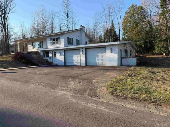 705 W Baraga Ave, Houghton, MI 49931
