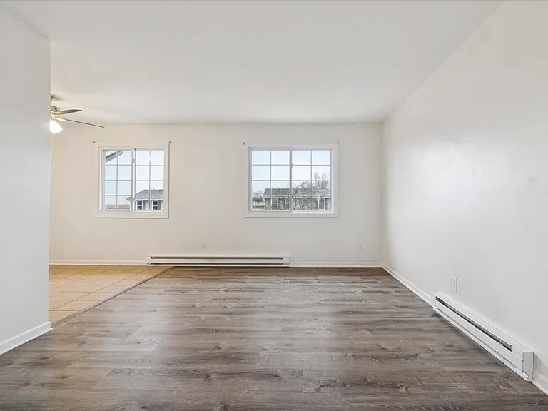 600 S East St #104 — Photo 3