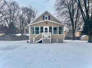 74 Jonquil St SW, Grand Rapids, MI 49548