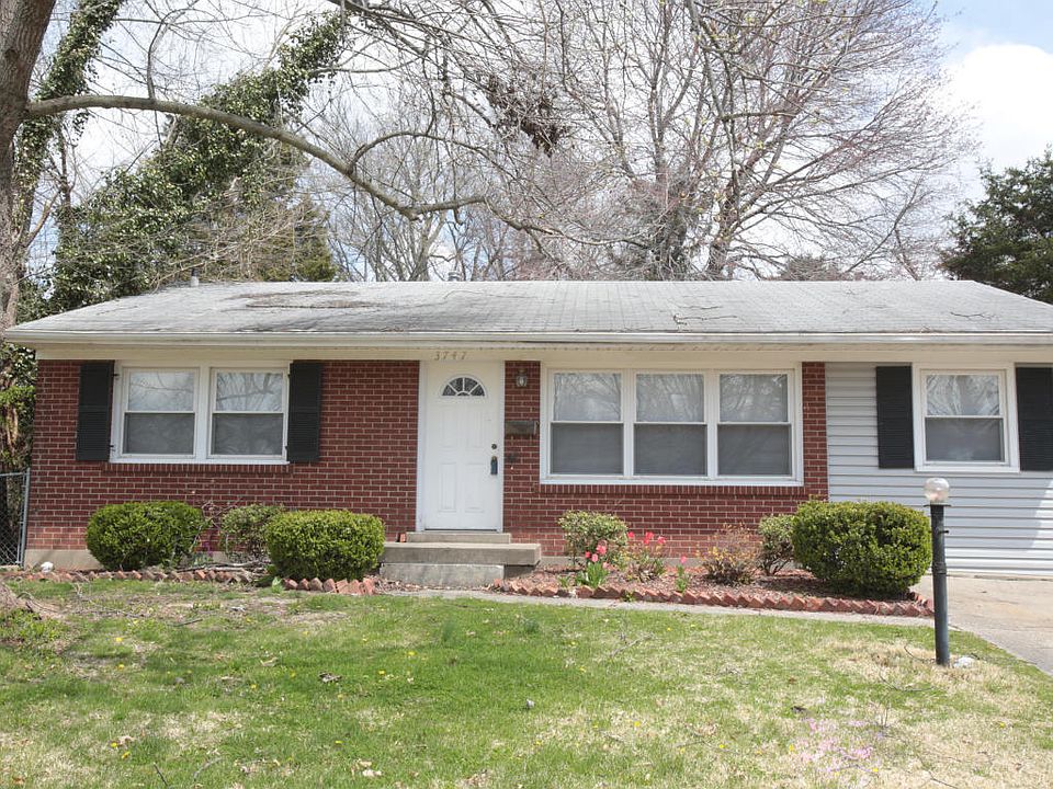 1st image of 3747 Rosemont Blvd