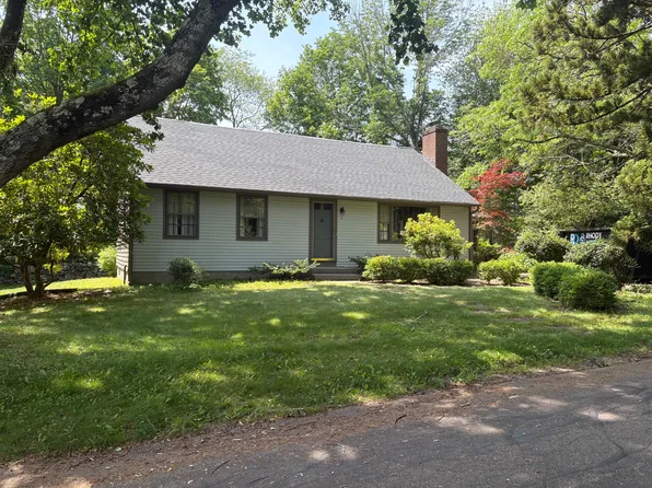 3 Diane Dr, Kingston, RI 02881