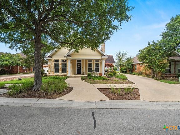 2nd image of 2215 Gruene Lake Dr