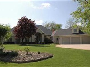 303 W Bristol Ave, Middlebury, IN 46540