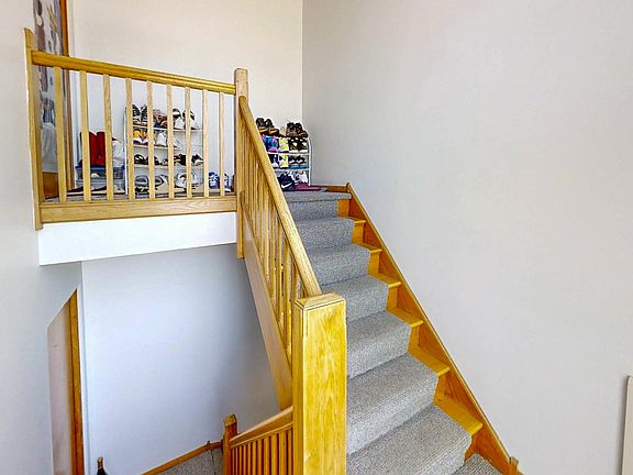 3rd image of 7931 W Belmont Ave