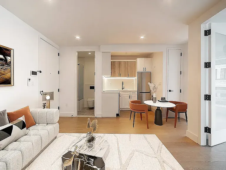 228 E 32nd St #4B — Photo 1