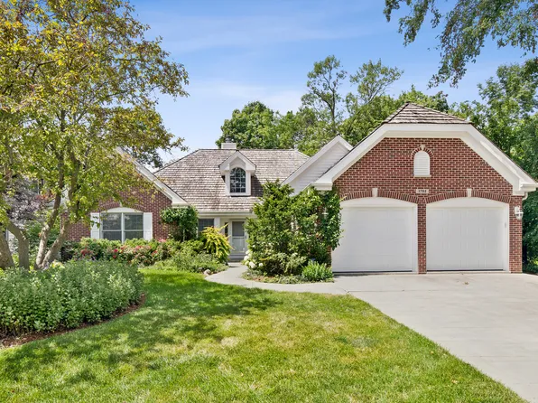 1792 Princeton Ct, Lake Forest, IL 60045