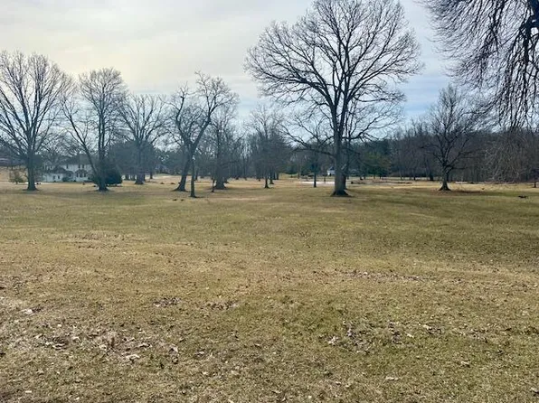 3800 Nelson Dr, Jackson, MI 49203