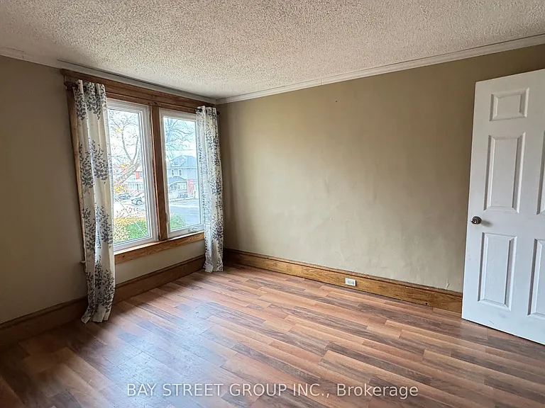 5114 McRae St #UPPER — Photo 10