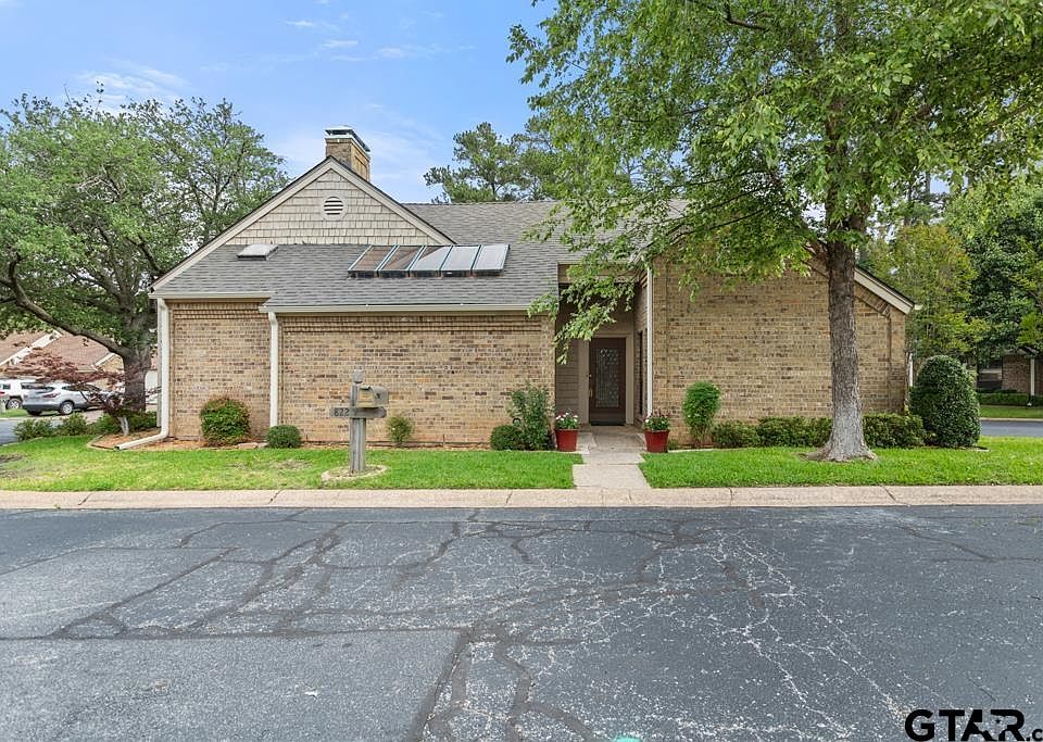1st image of 822 Bradley Ct