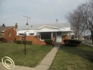 11720 Tecumseh photo 1