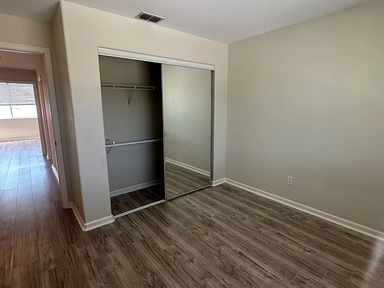 2104 Lynwood Way — Photo 20