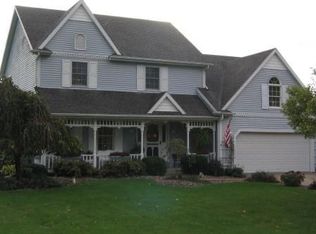 51612 Chestnut Rd, Granger, IN 46530