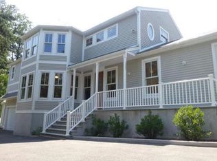 12 Willow St, Wellesley, MA 02481