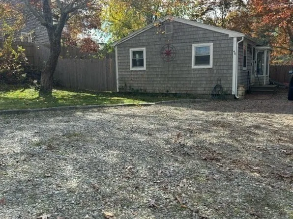 46 Sunset Blvd, Wareham, MA 02571
