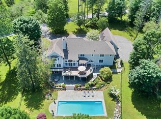 1 Great Hills Farm Rd, Bedford, NY 10506
