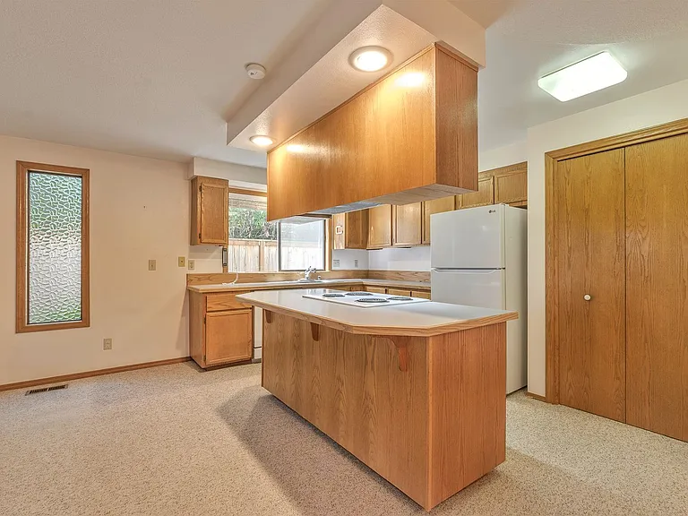 6540 SW 204th Pl — Photo 8