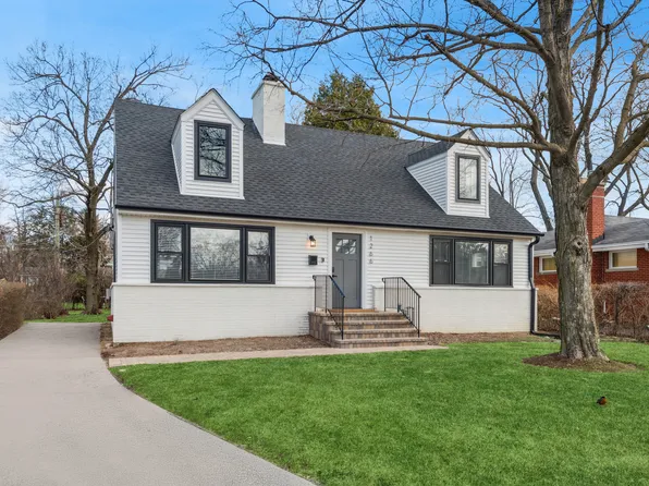 1266 Greenwood Ave, Deerfield, IL 60015