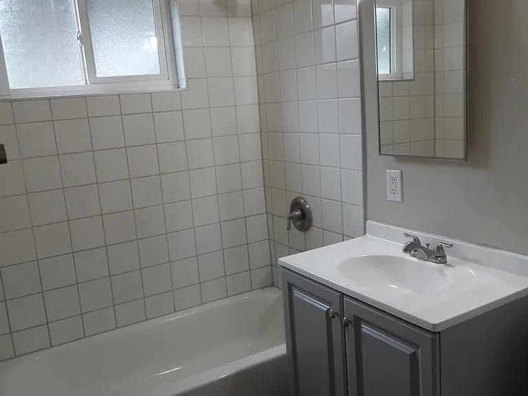 412 S Olive St #2 — Photo 14